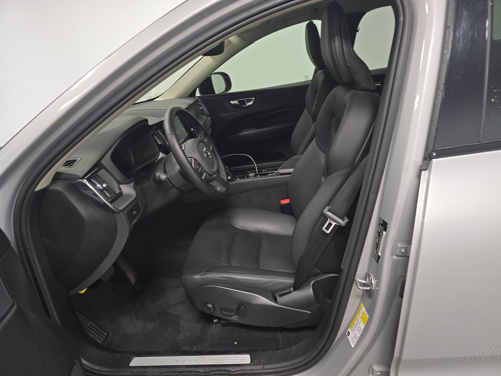 2024 Volvo XC60 B5 Core AWD