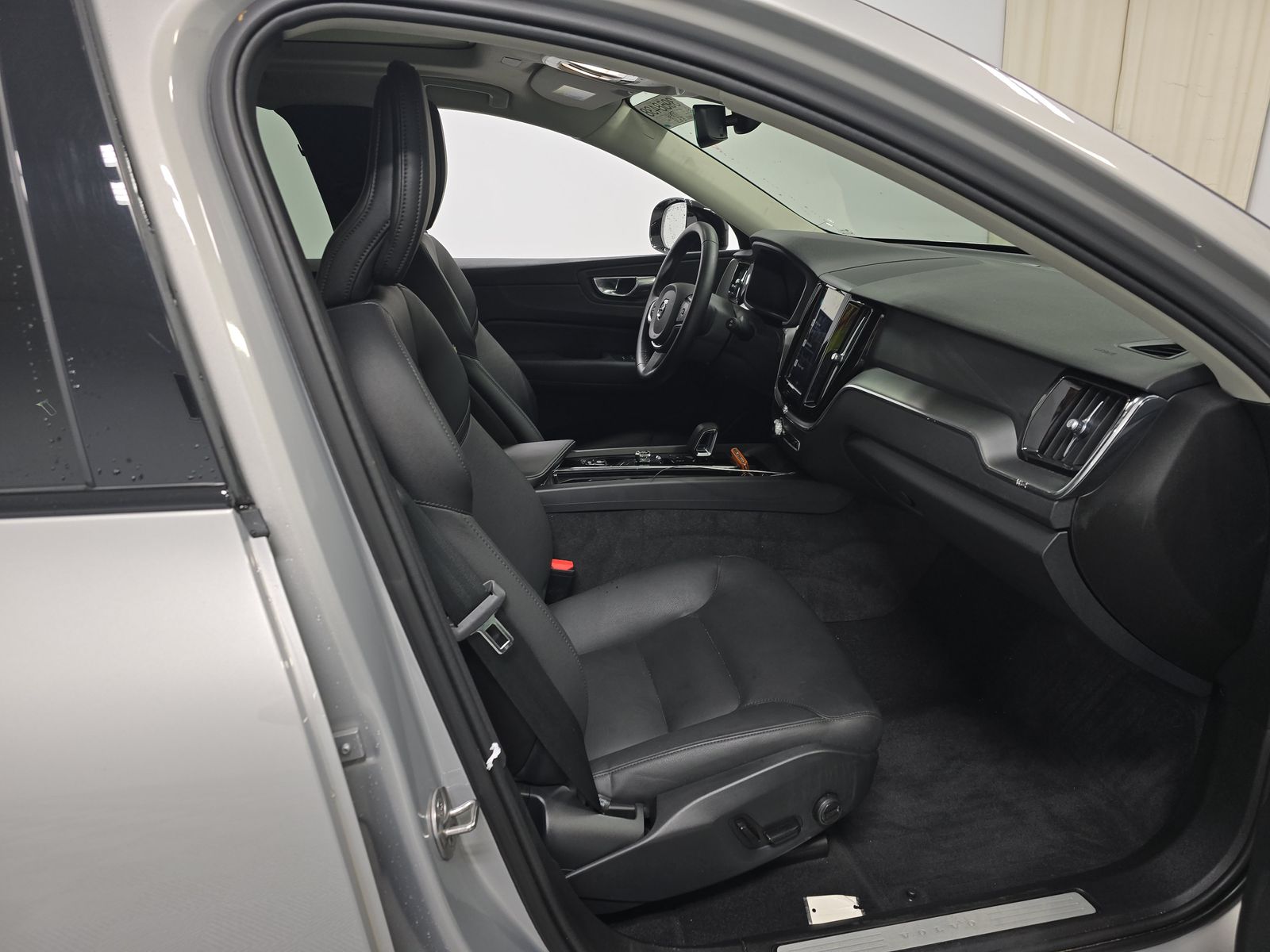 2024 Volvo XC60 B5 Core AWD