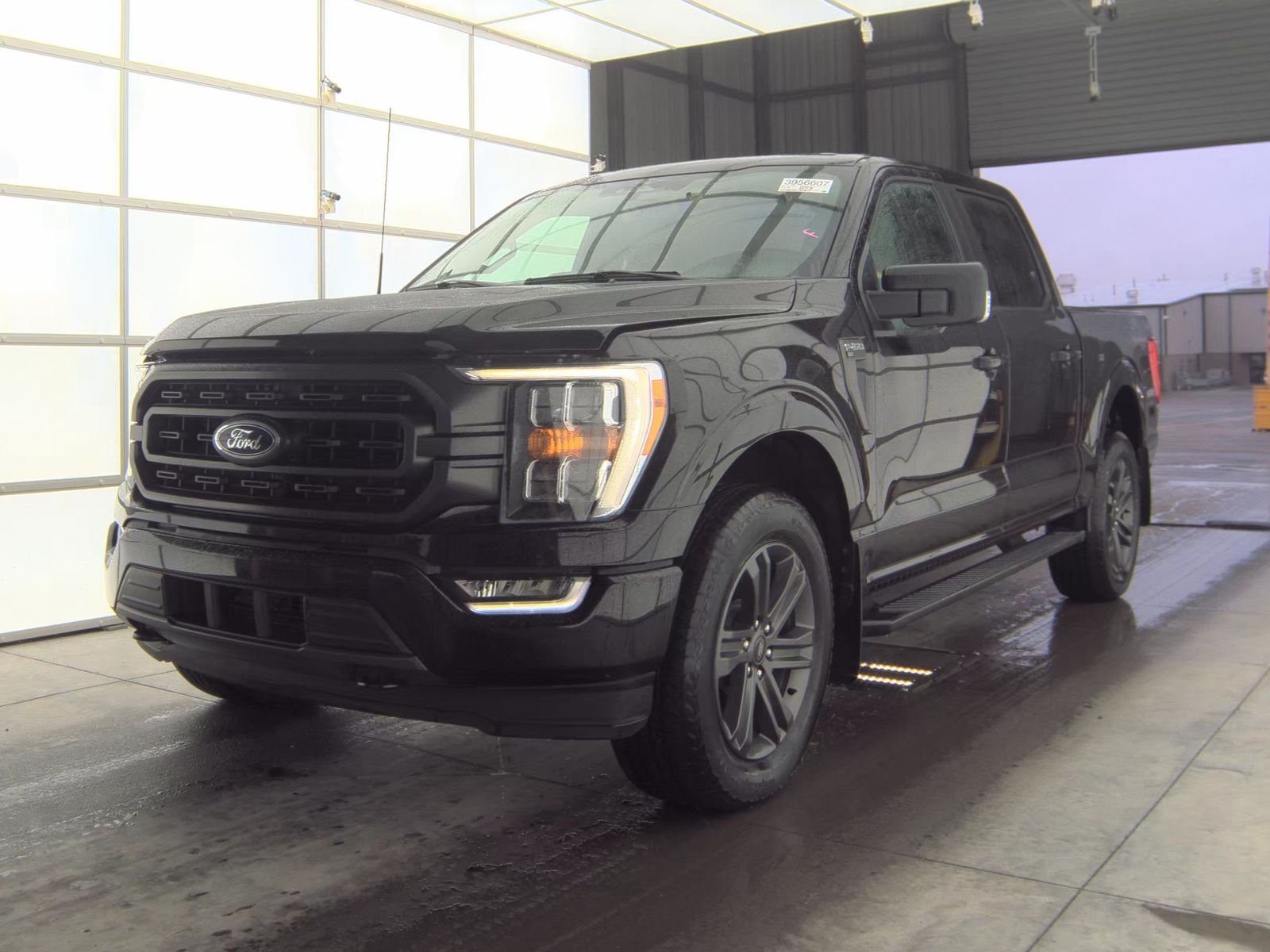 2023 Ford F-150 XLT AWD