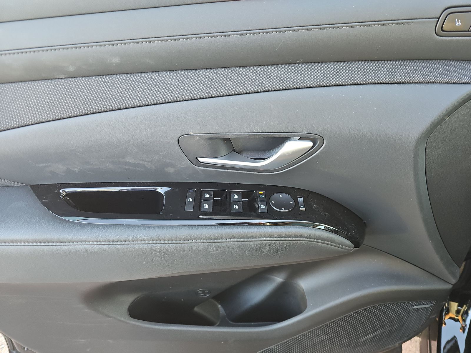 2025 Hyundai Tucson Hybrid Limited AWD