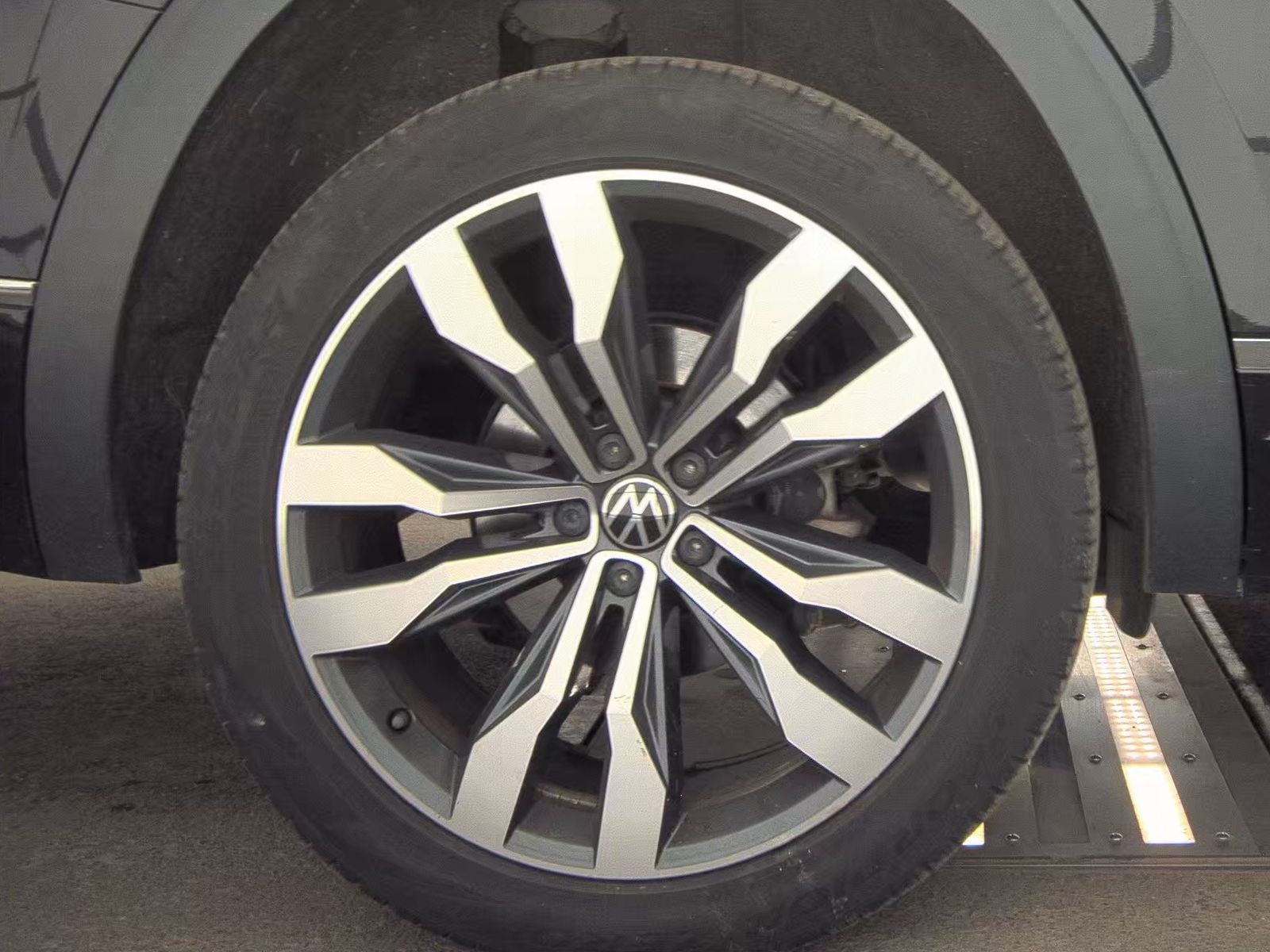 2021 Volkswagen Atlas 3.6L SEL Premium R-Line AWD