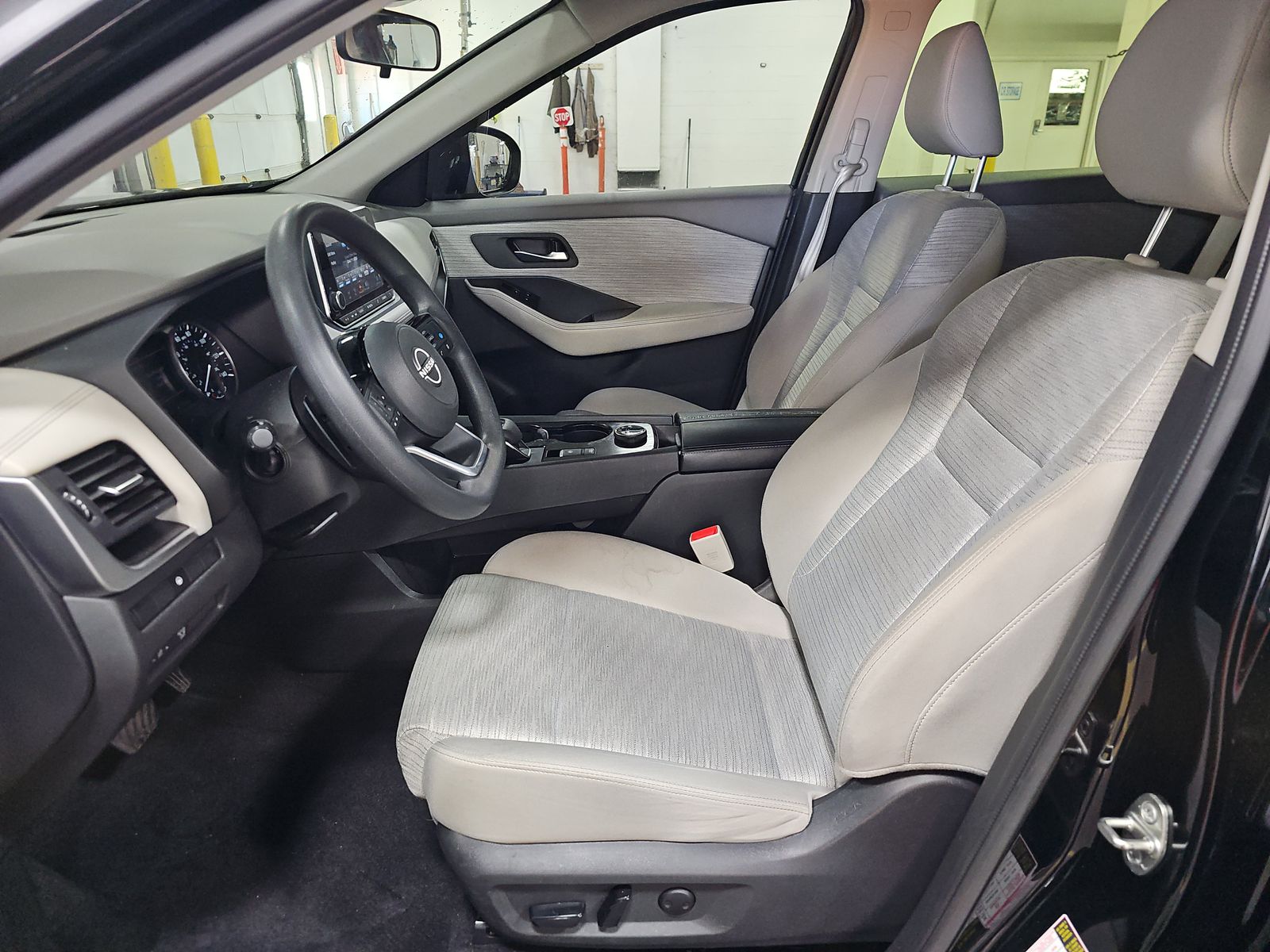 2023 Nissan Rogue SV AWD