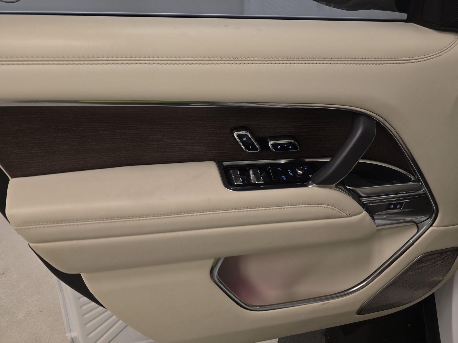 2024 Land Rover Range Rover Autobiography AWD