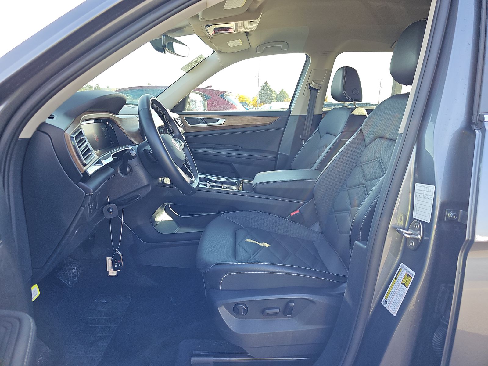 2025 Volkswagen Atlas 2.0T SE AWD