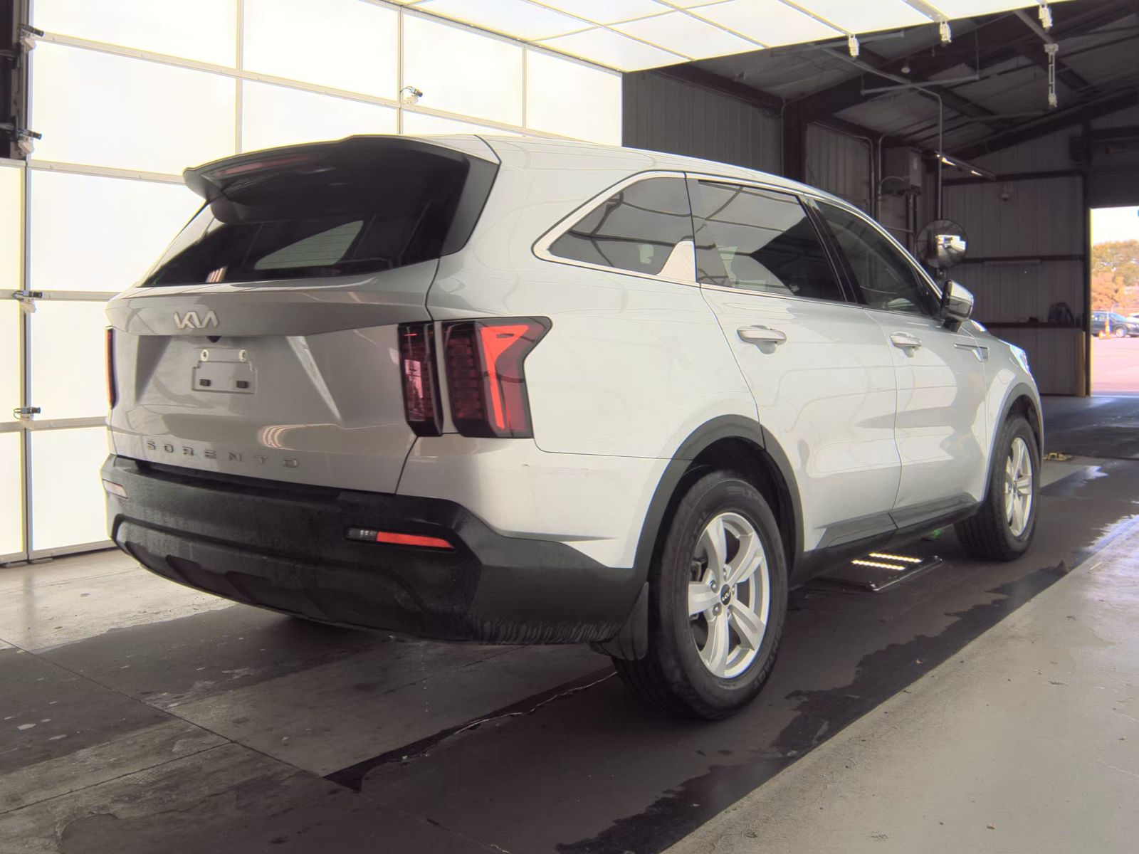 2022 Kia Sorento LX FWD