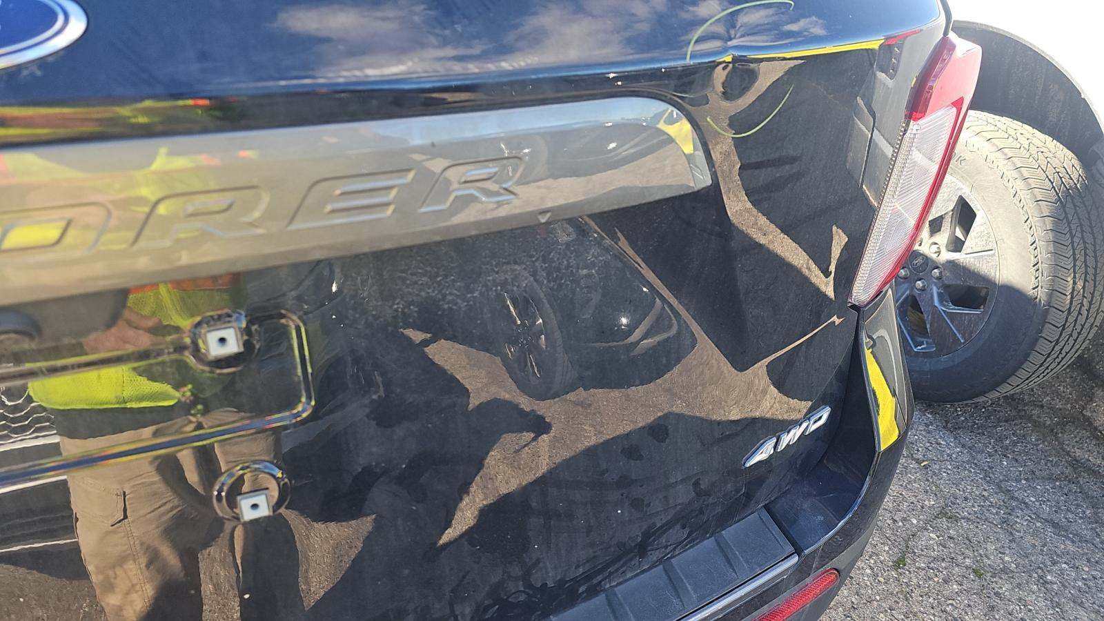 2023 Ford Explorer XLT AWD