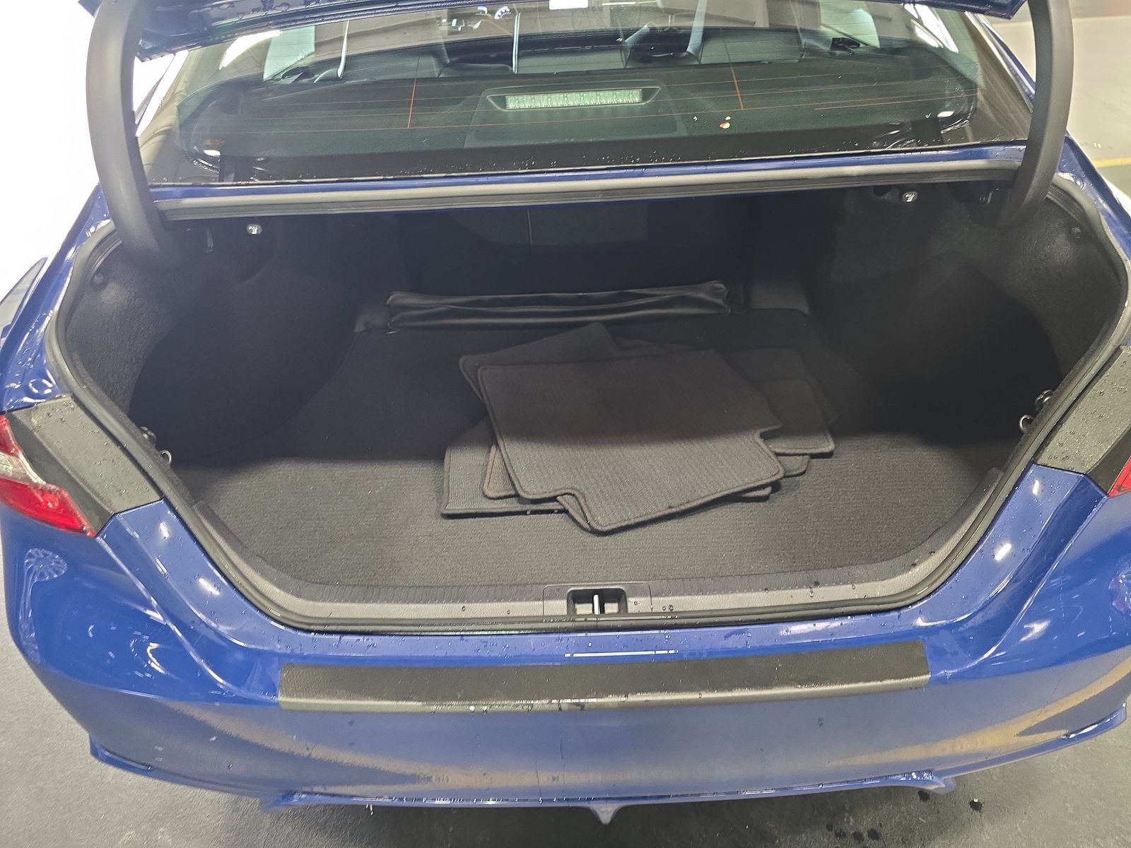 2023 Toyota Camry SE Nightshade FWD