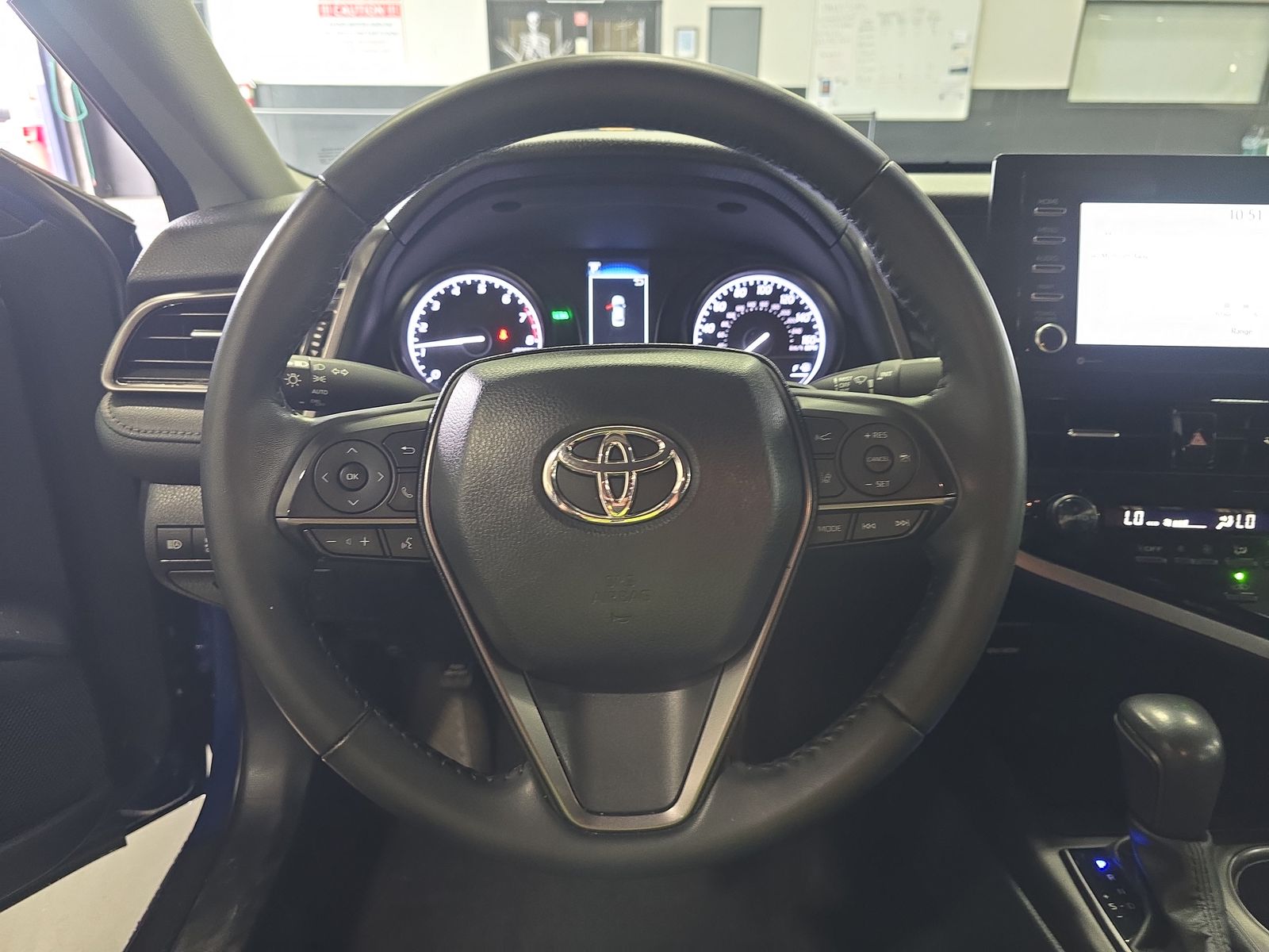 2023 Toyota Camry SE Nightshade FWD