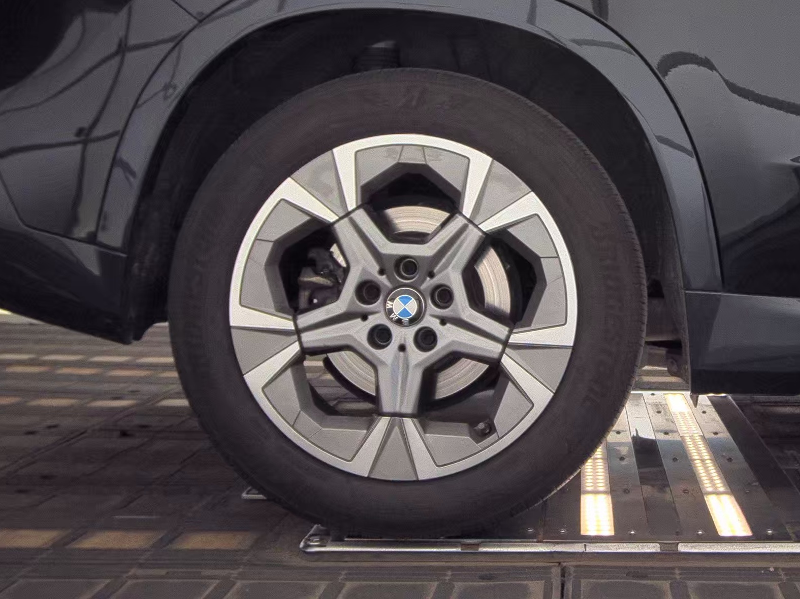 2025 BMW X1 xDrive28i AWD