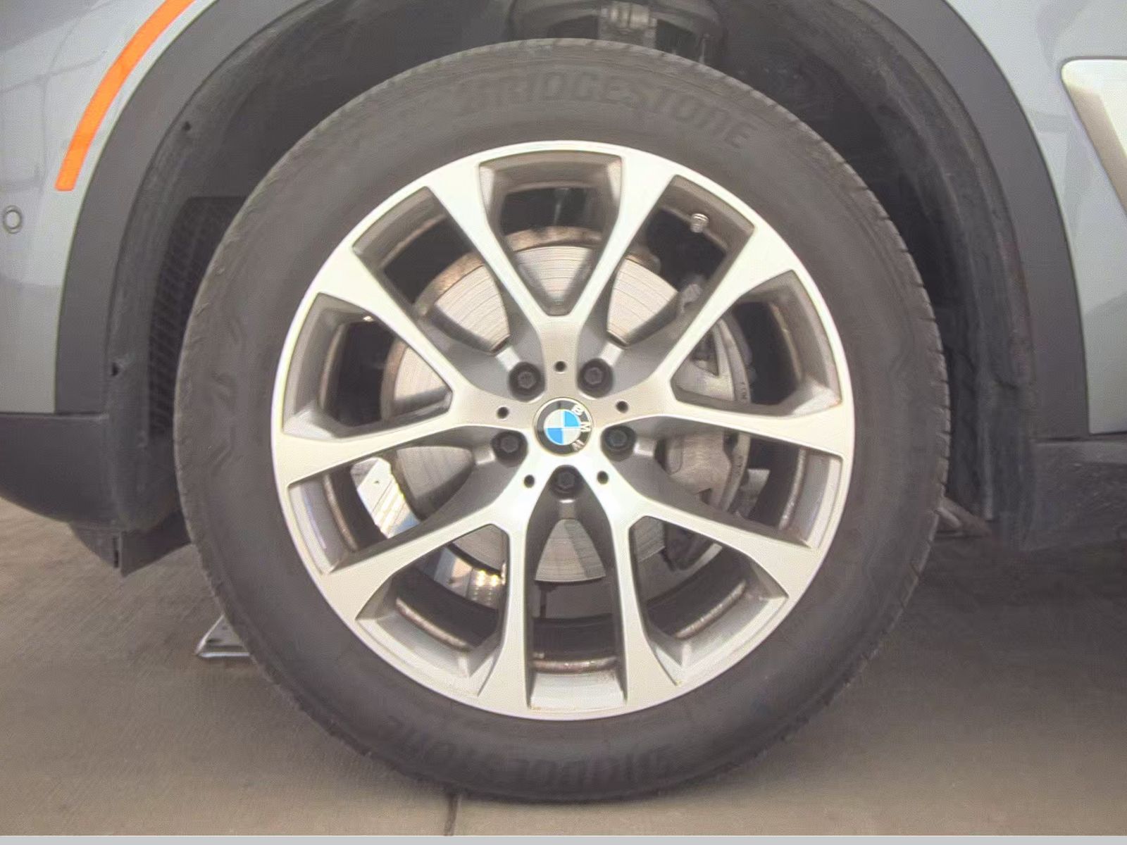 2025 BMW X5 xDrive40i AWD