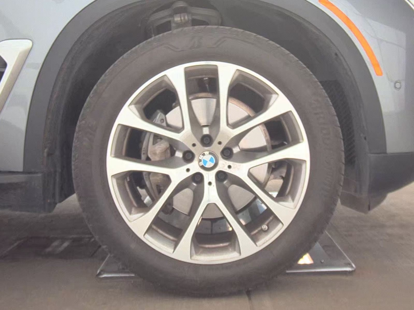 2025 BMW X5 xDrive40i AWD