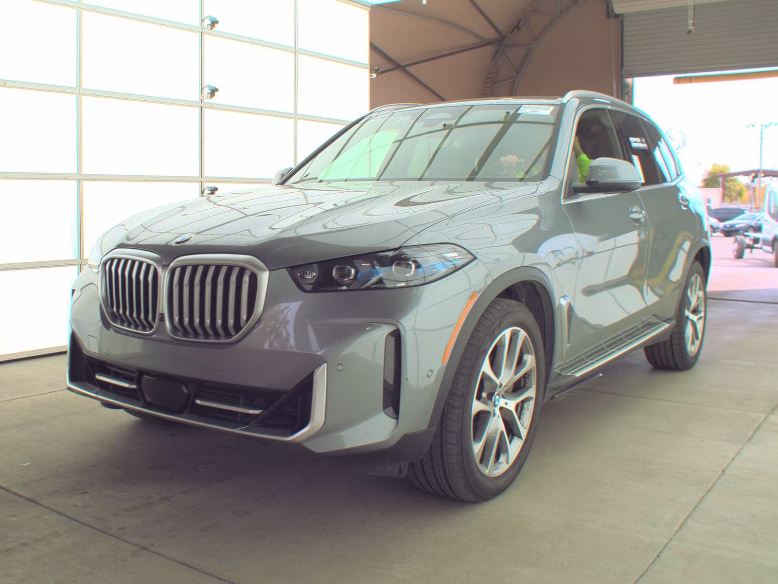 2025 BMW X5 xDrive40i AWD