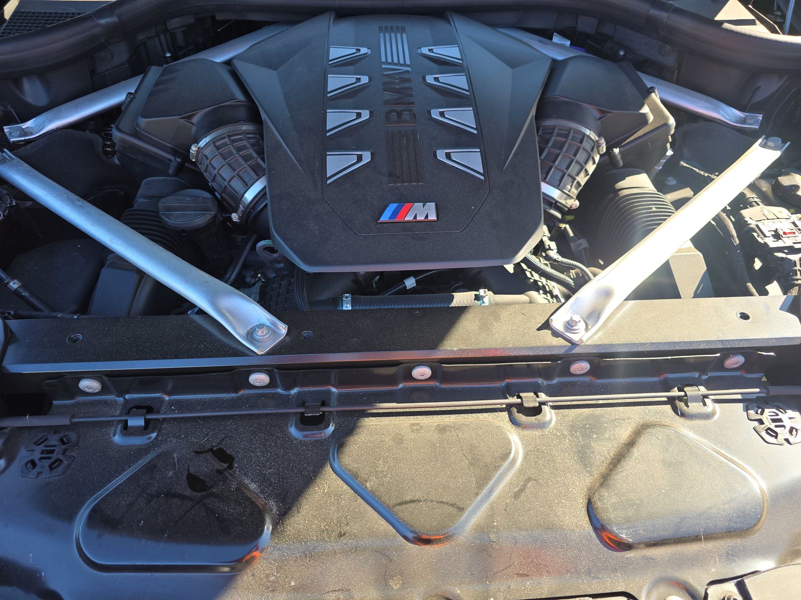 2025 BMW X7 M60i AWD