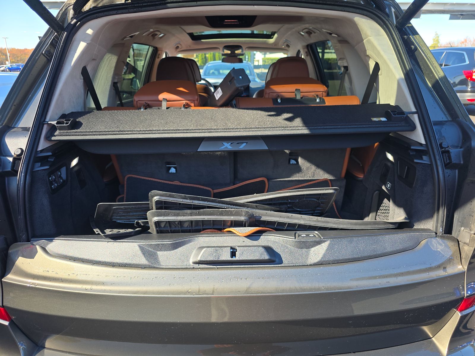 2025 BMW X7 M60i AWD