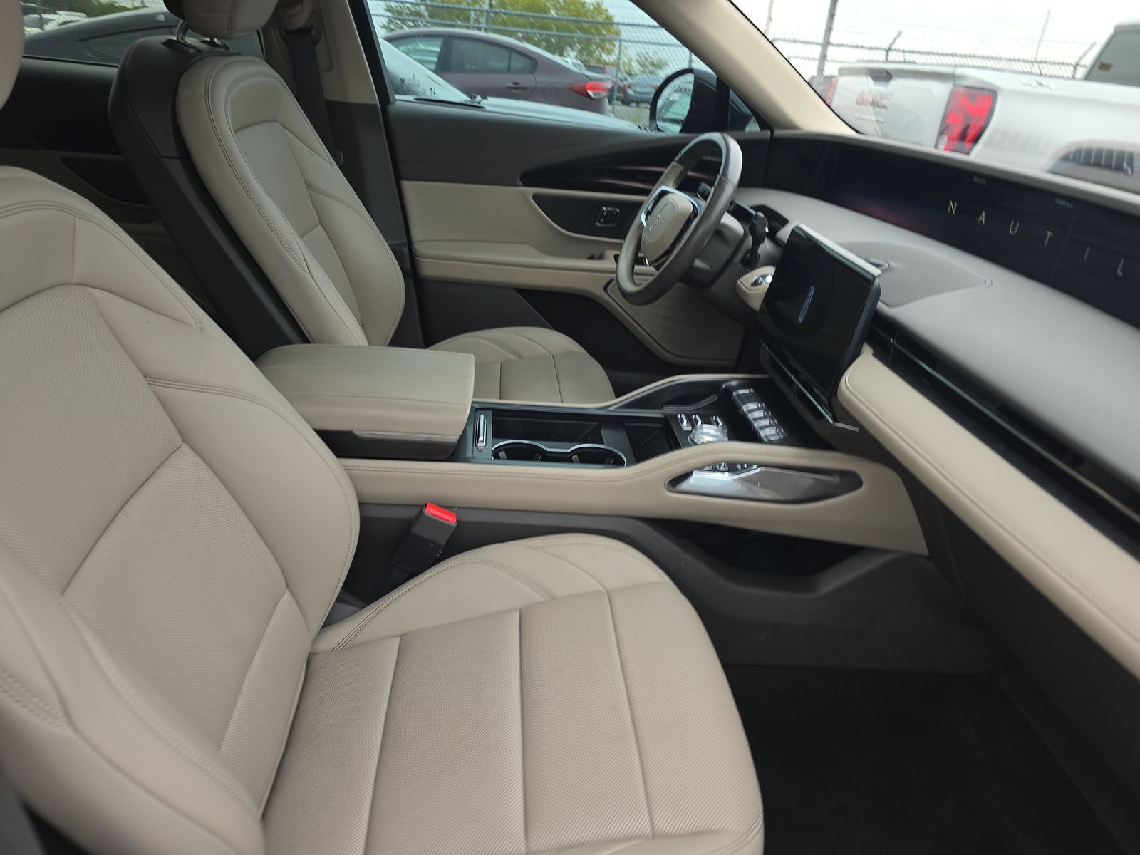 2024 Lincoln Nautilus Premiere AWD