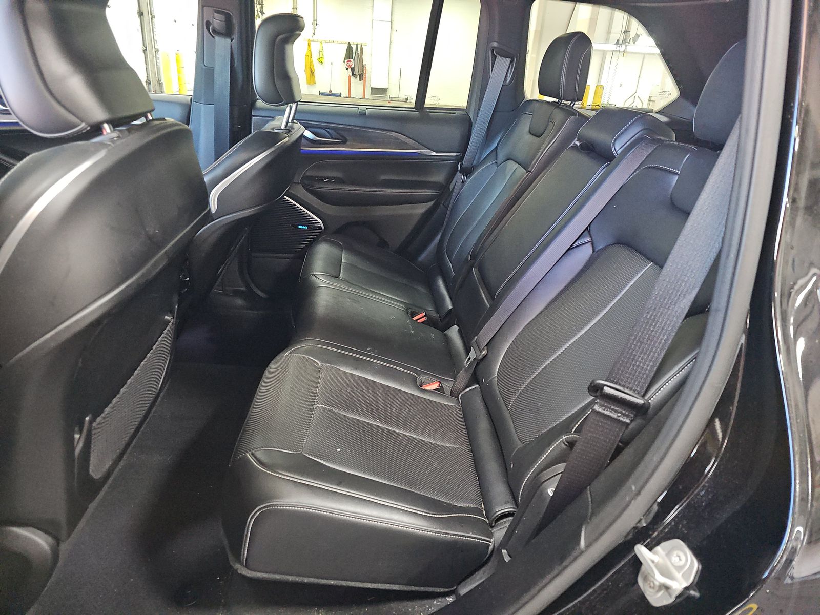 2022 Jeep Grand Cherokee Overland AWD