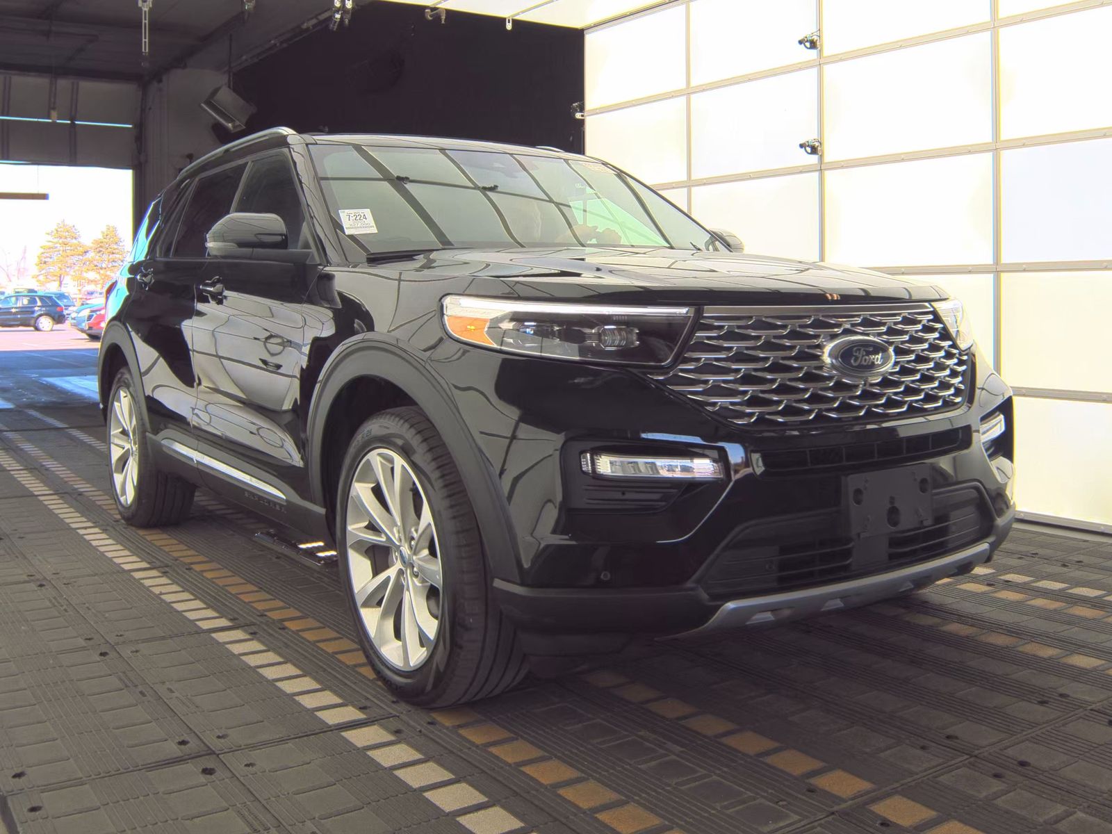 2023 Ford Explorer Platinum AWD