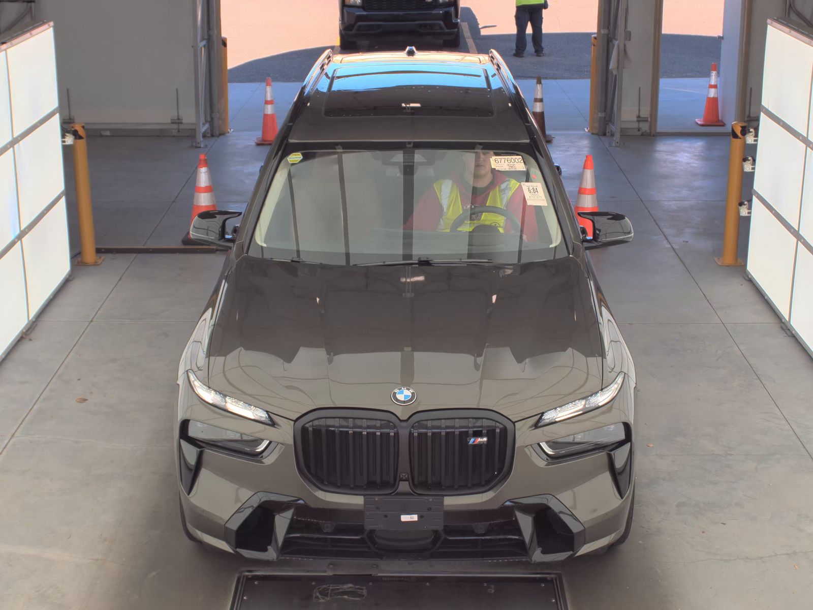 2025 BMW X7 M60i AWD