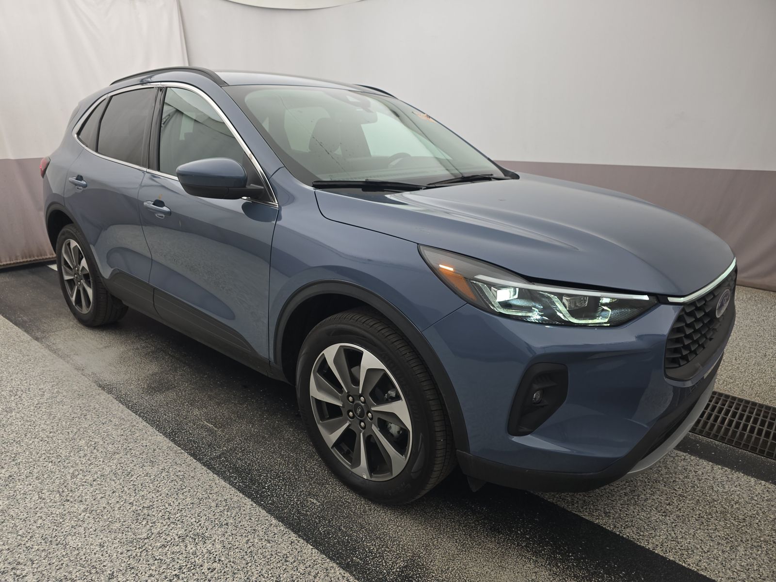 2025 Ford Escape Platinum AWD