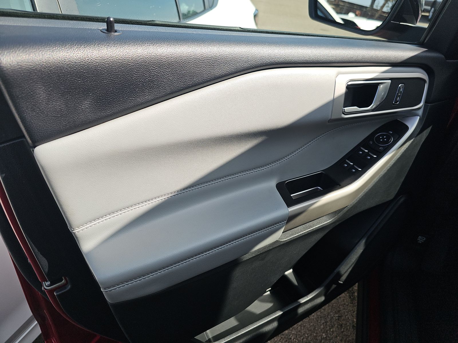 2022 Ford Explorer XLT FWD