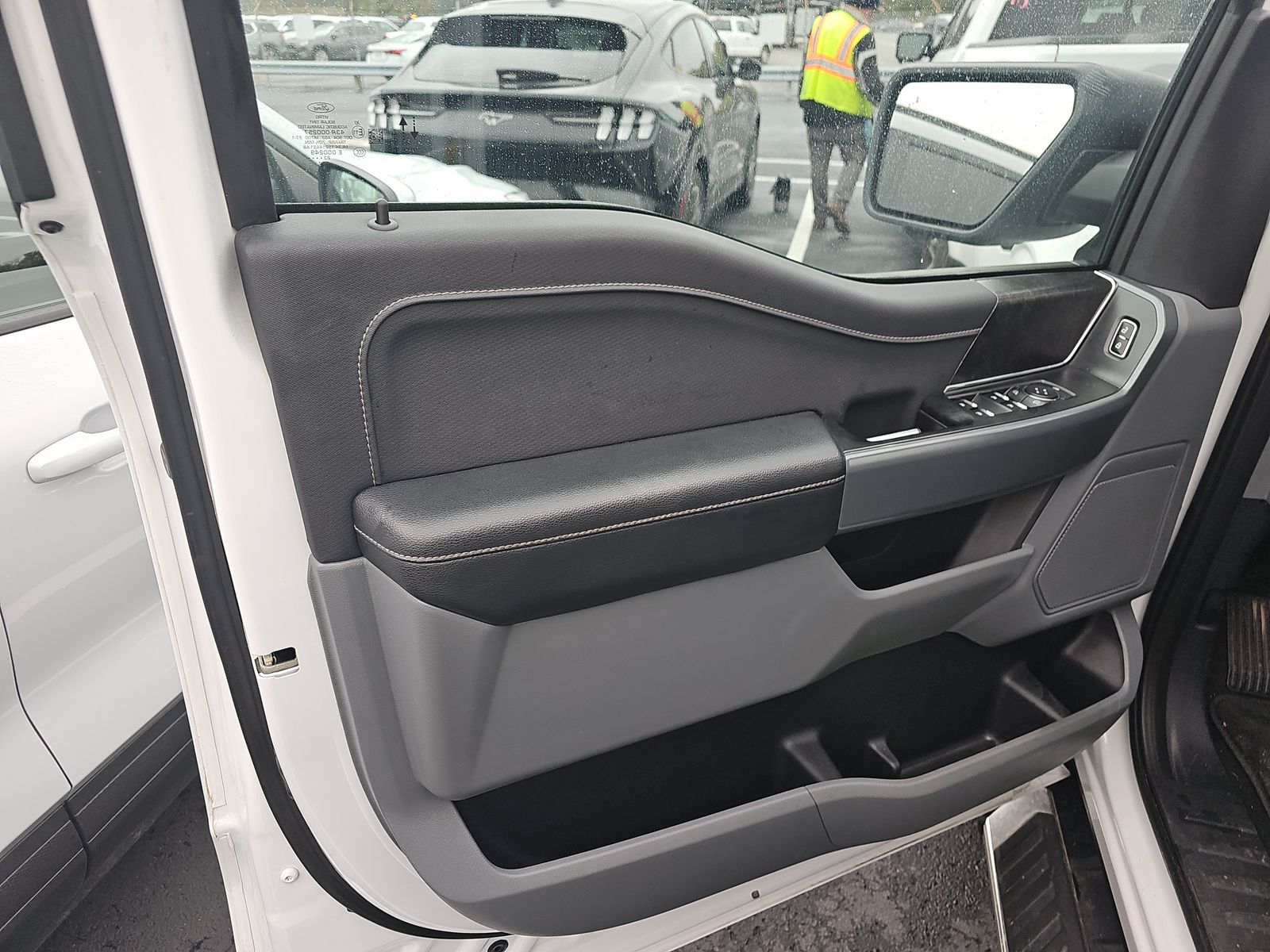 2023 Ford F-150 Hybrid XLT AWD