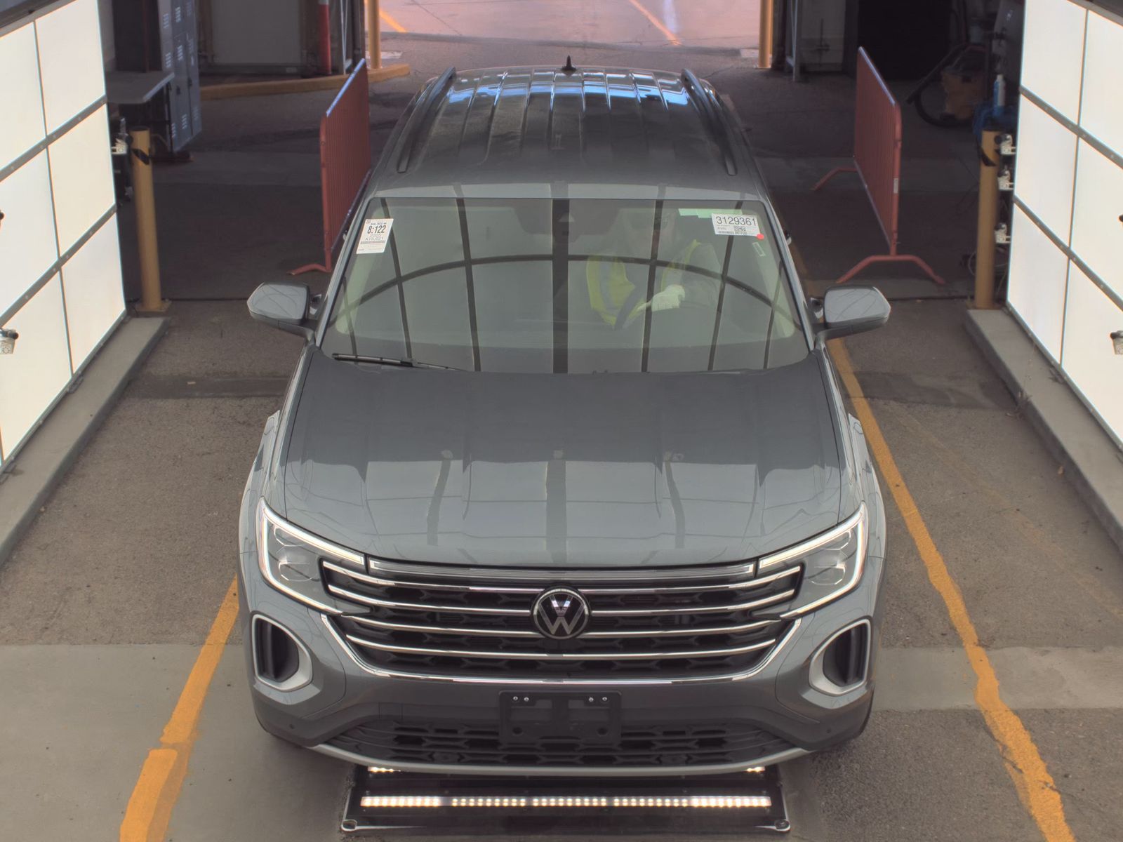 2025 Volkswagen Atlas 2.0T SE AWD