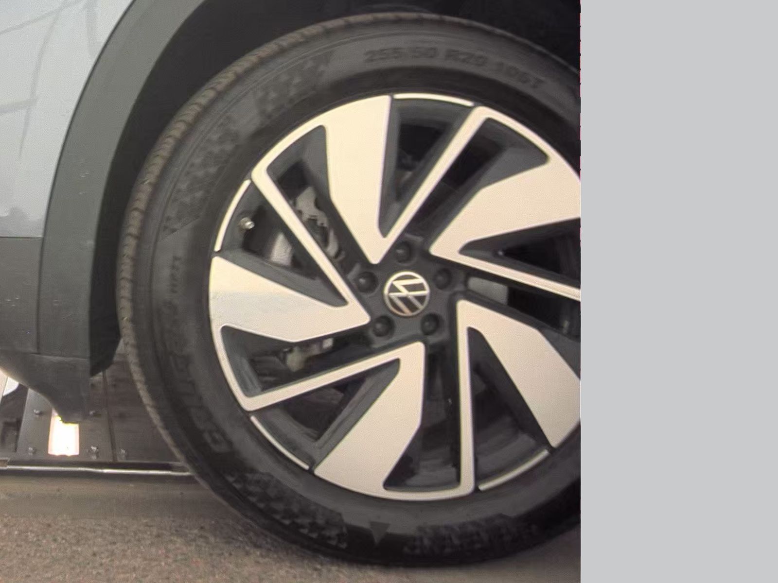 2025 Volkswagen Atlas 2.0T SE AWD