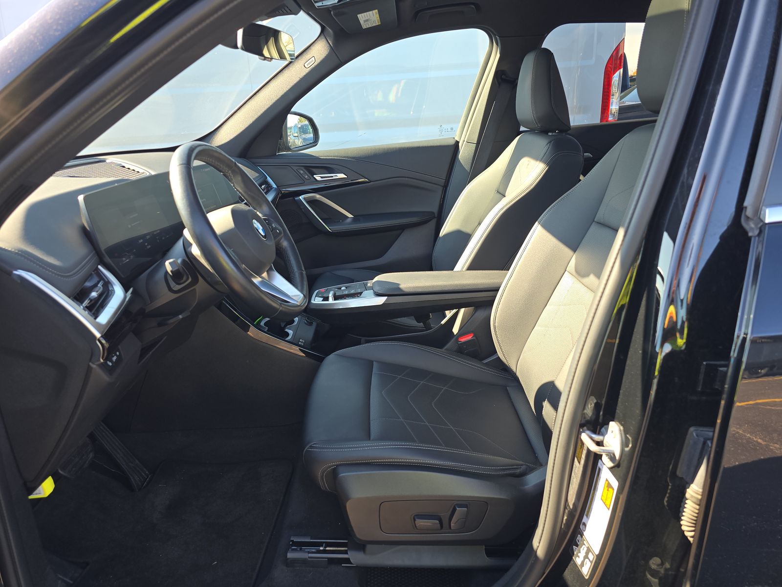 2025 BMW X1 xDrive28i AWD