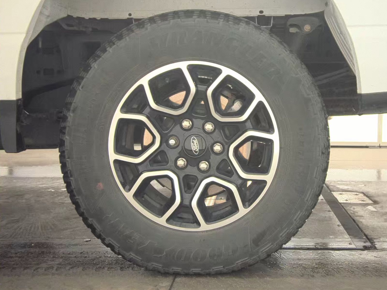 2023 Ford F-150 Hybrid XLT AWD