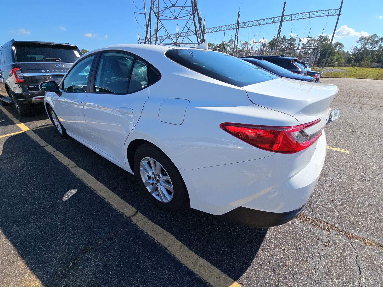 2025 Toyota Camry LE FWD