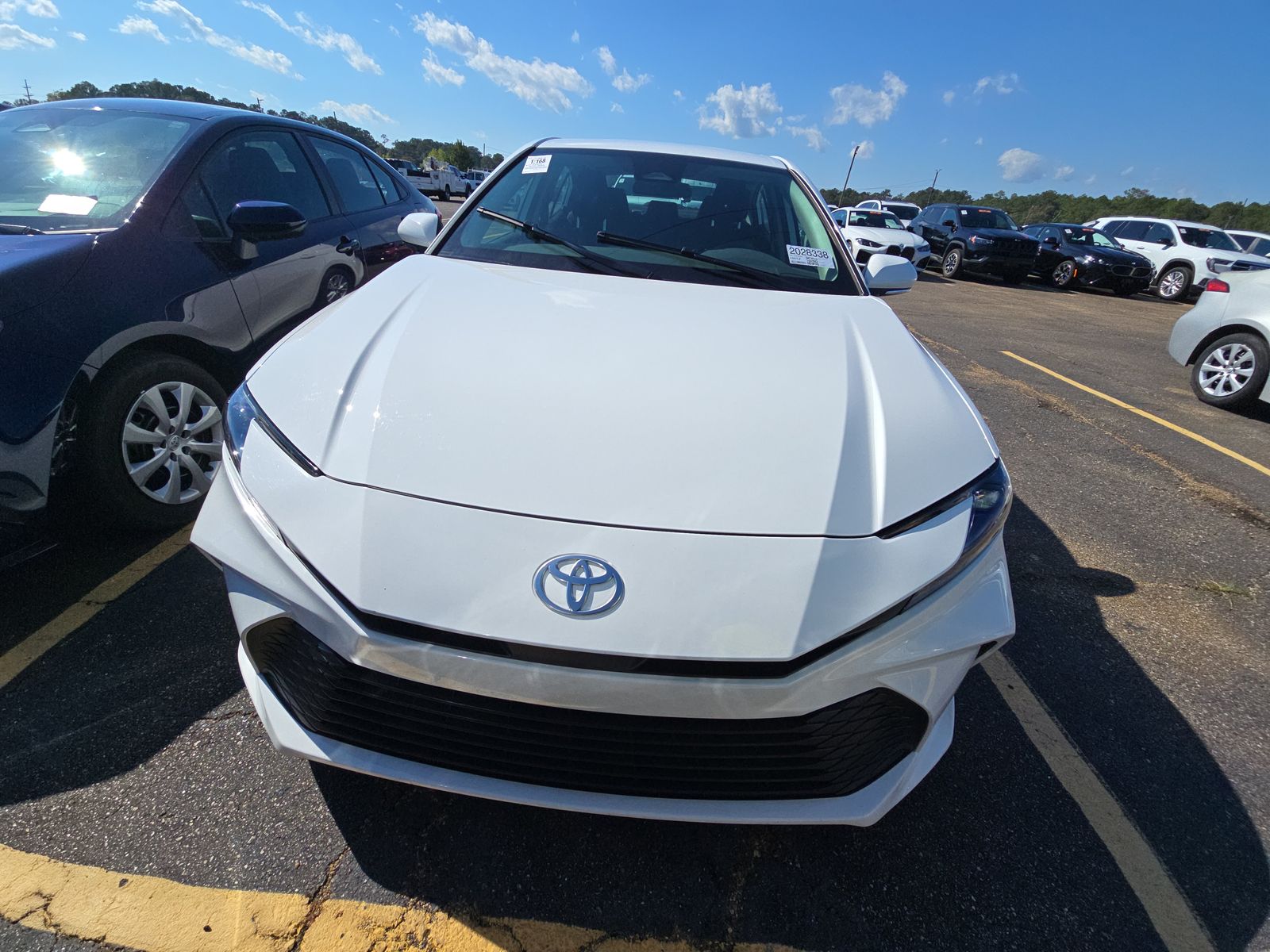 2025 Toyota Camry LE FWD