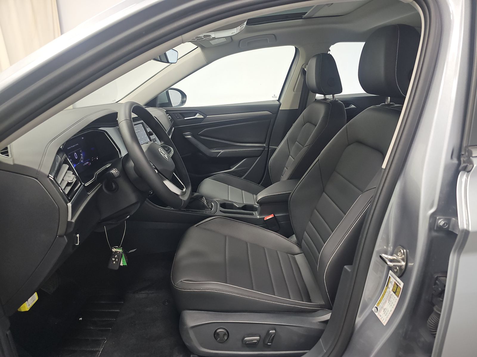 2024 Volkswagen Jetta 1.5T SE FWD