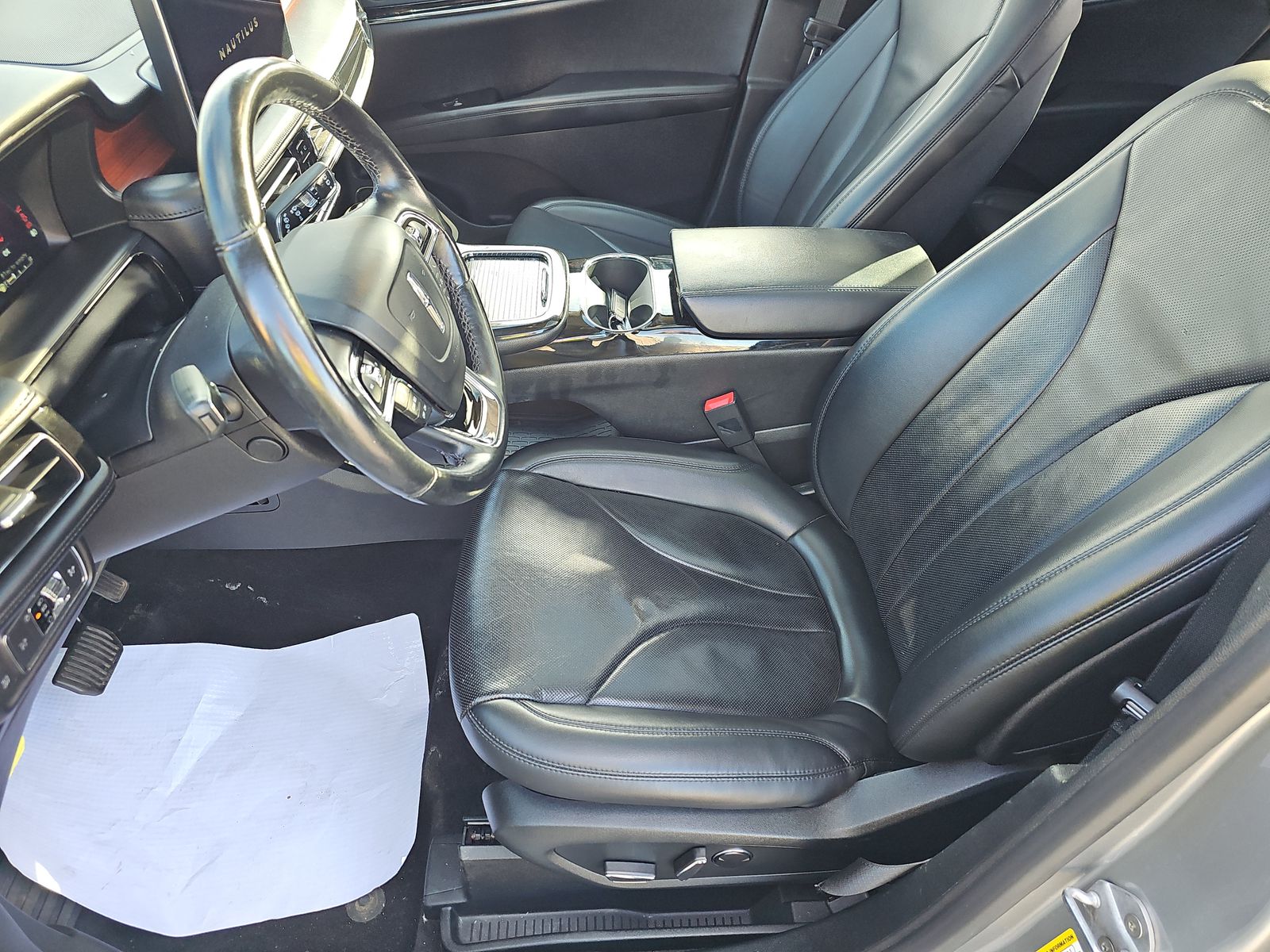 2022 Lincoln Nautilus Reserve AWD