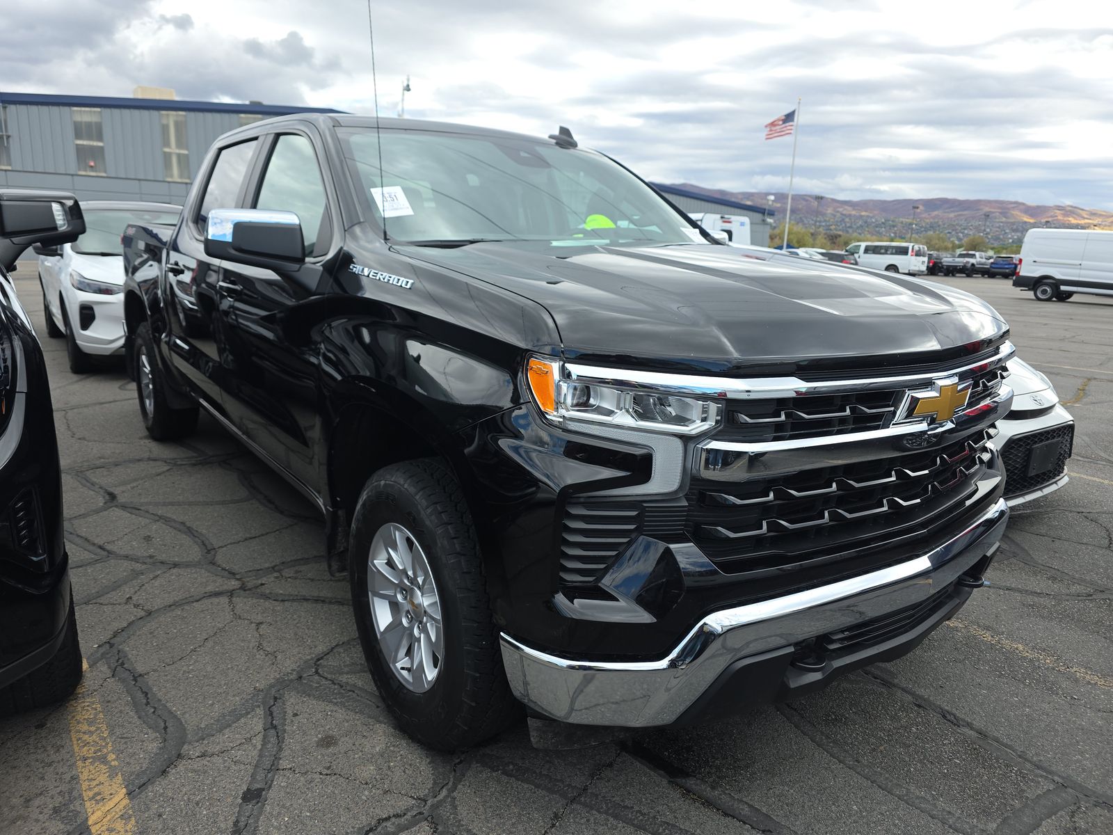 2025 Chevrolet Silverado 1500 LT AWD