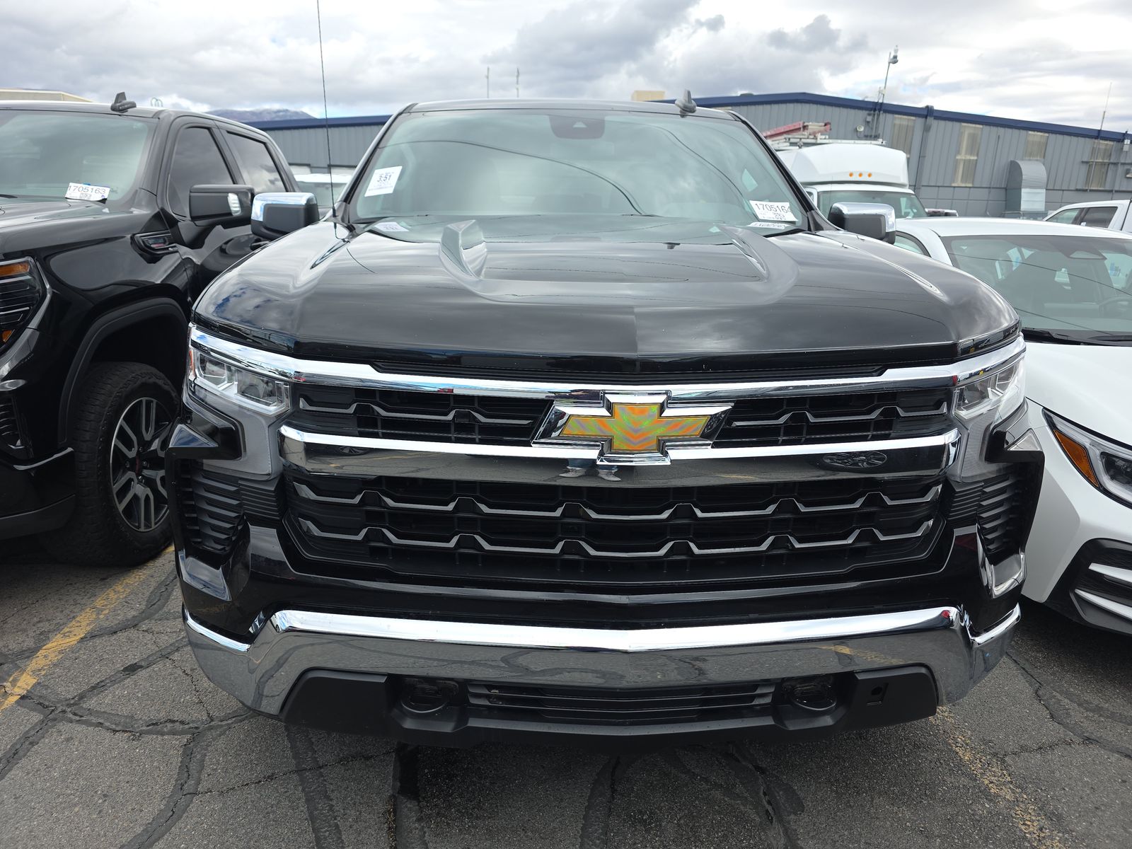 2025 Chevrolet Silverado 1500 LT AWD