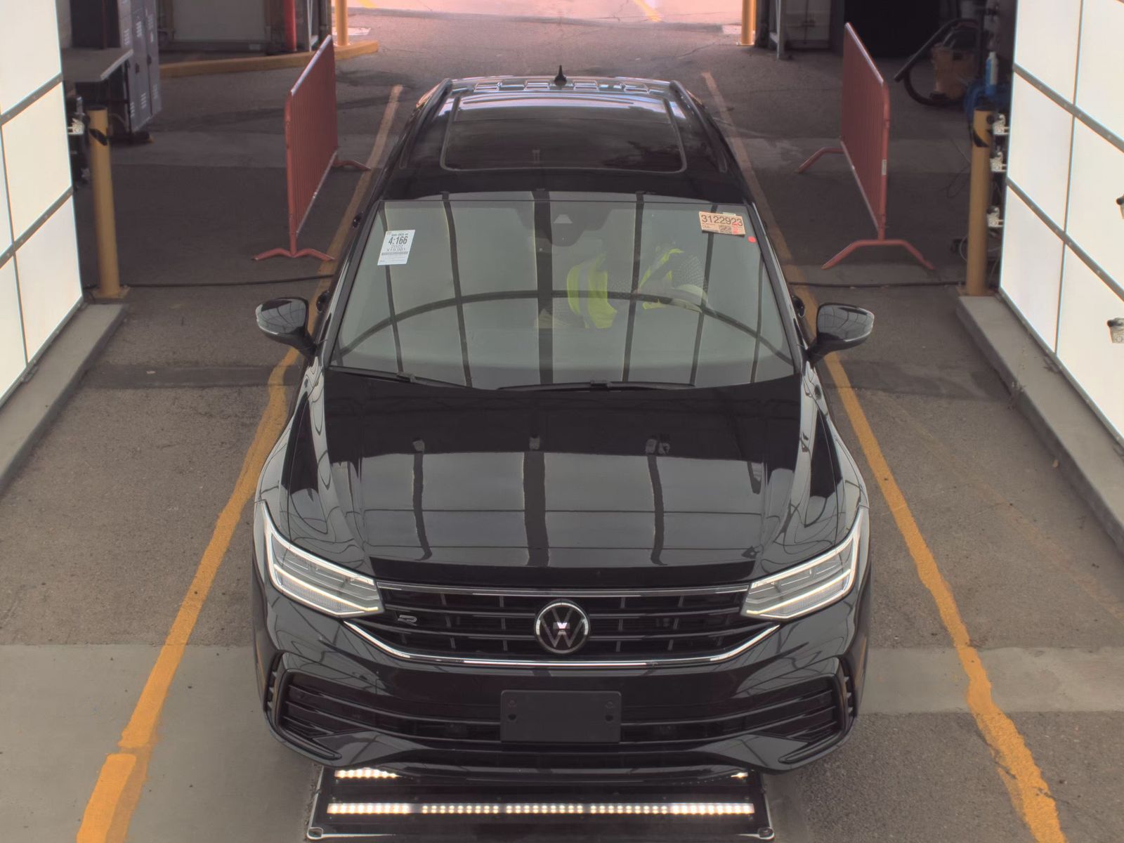 2022 Volkswagen Tiguan 2.0T SE R-Line Black AWD