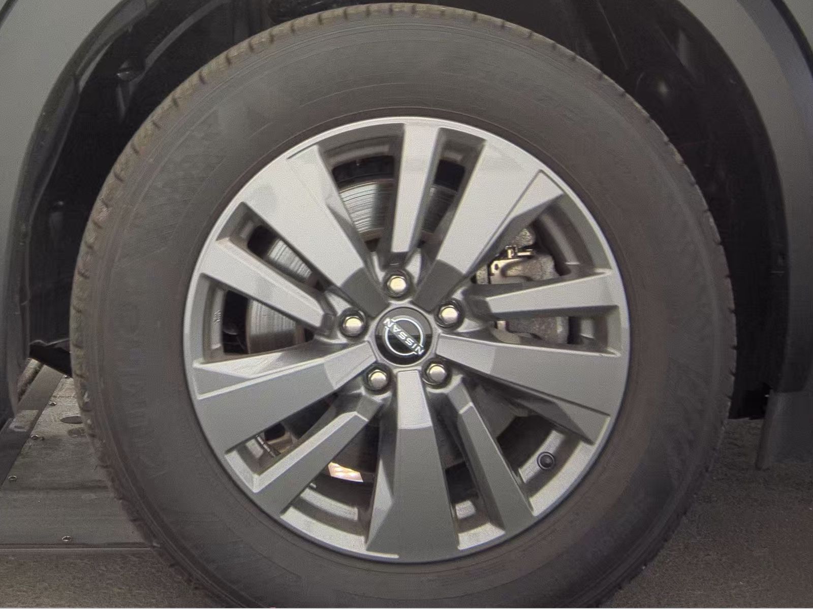 2024 Nissan Pathfinder SV AWD