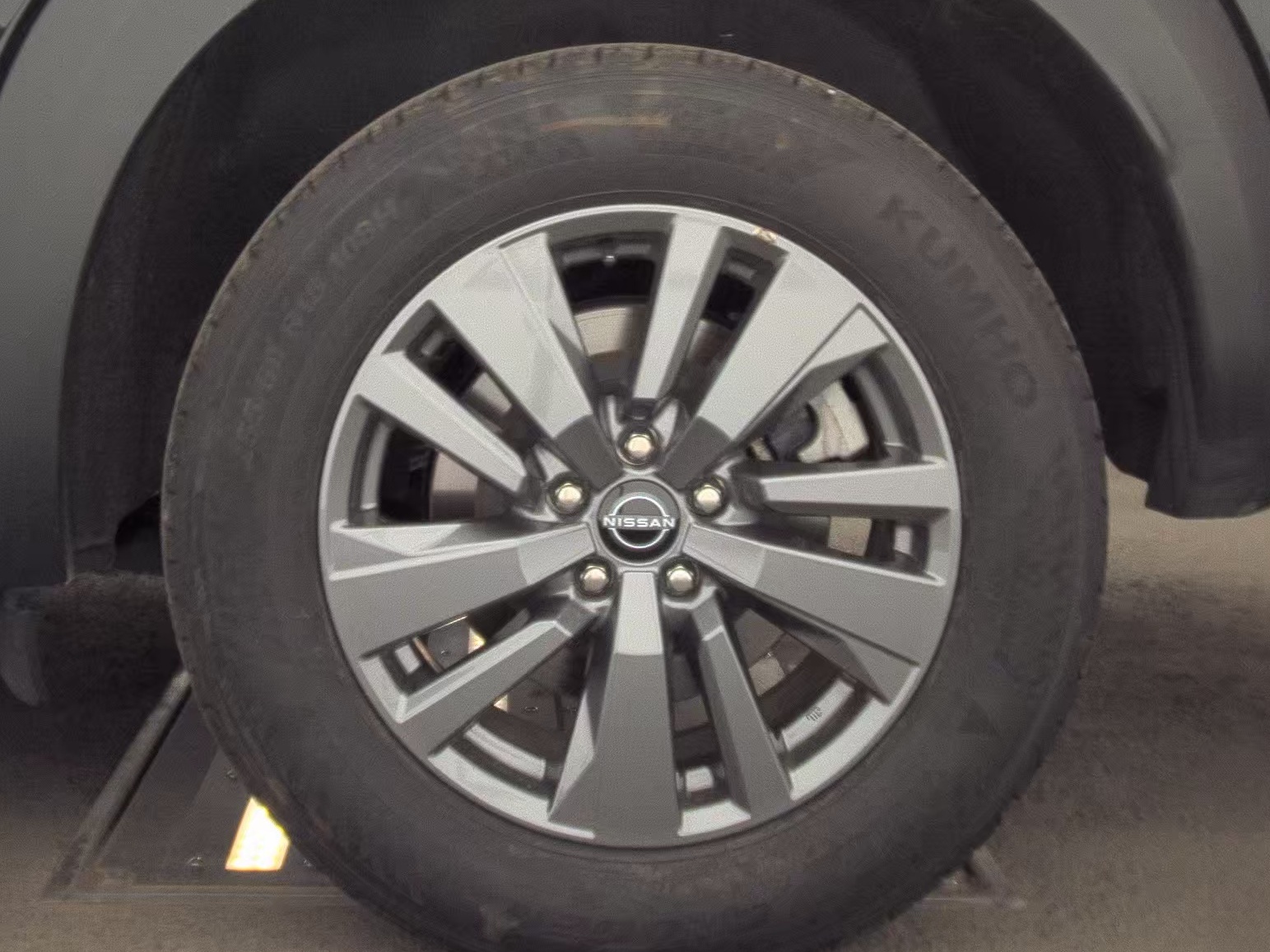 2024 Nissan Pathfinder SV AWD