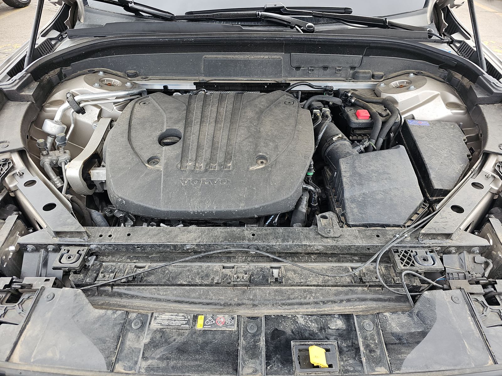 2025 Volvo XC60 B5 Plus AWD