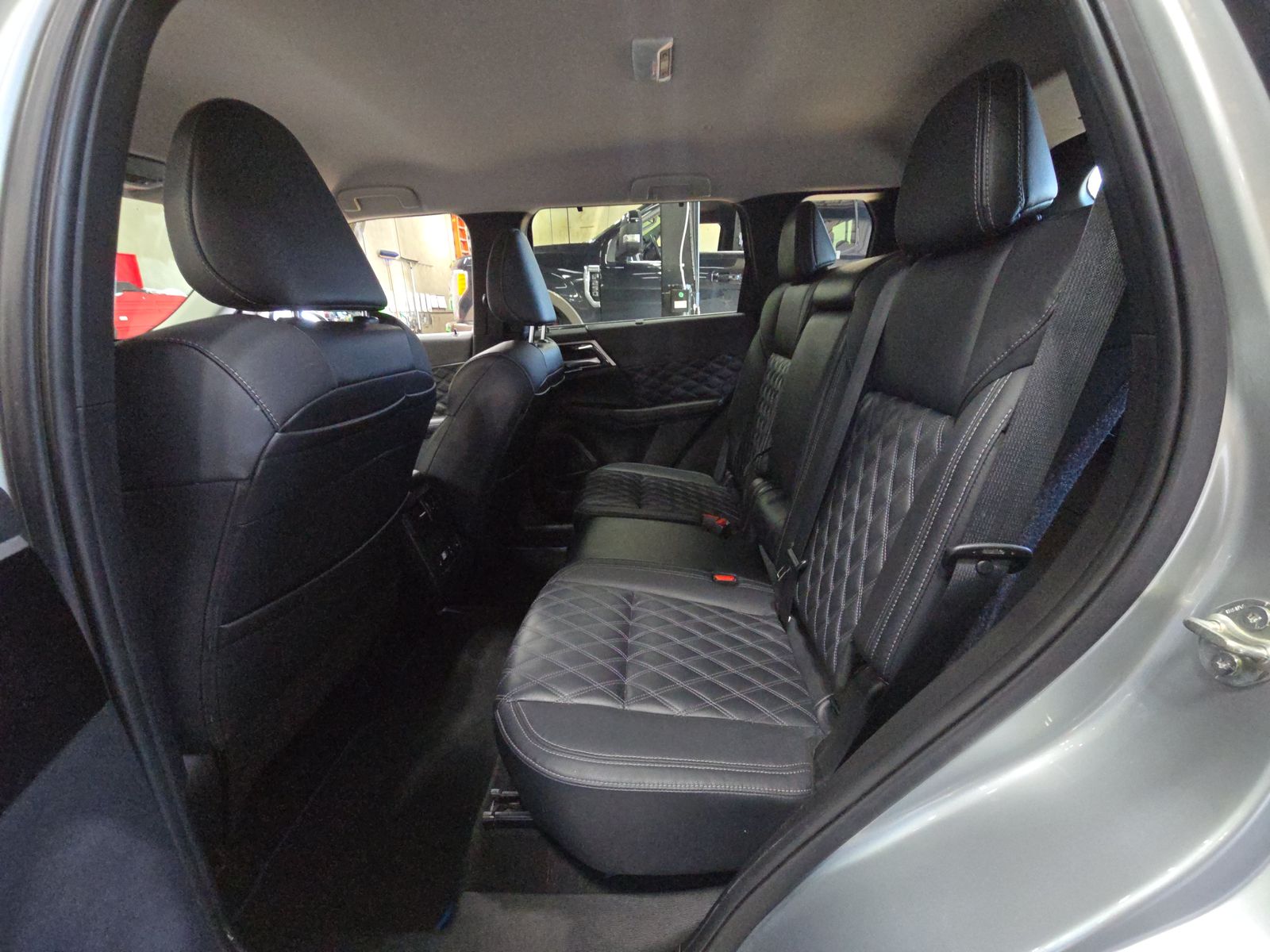 2023 Mitsubishi Outlander PHEV 40th Anniversary Edition AWD