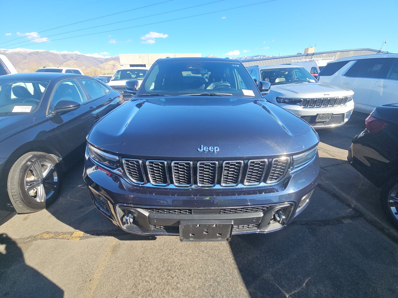 2023 Jeep Grand Cherokee Overland AWD