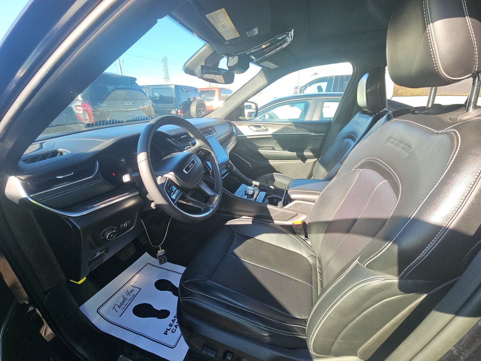 2023 Jeep Grand Cherokee Overland AWD