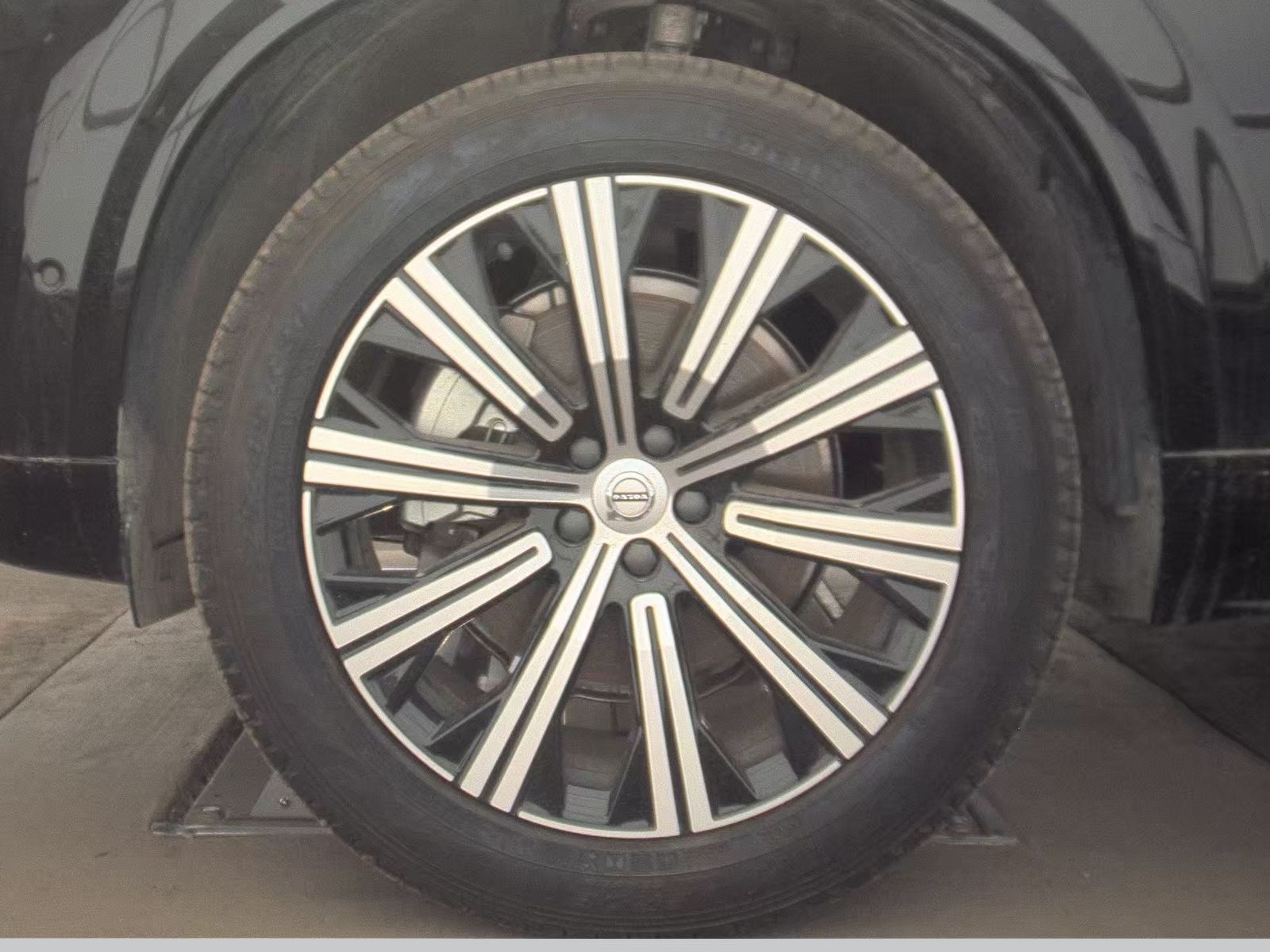 2025 Volvo XC90 B6 Ultra AWD