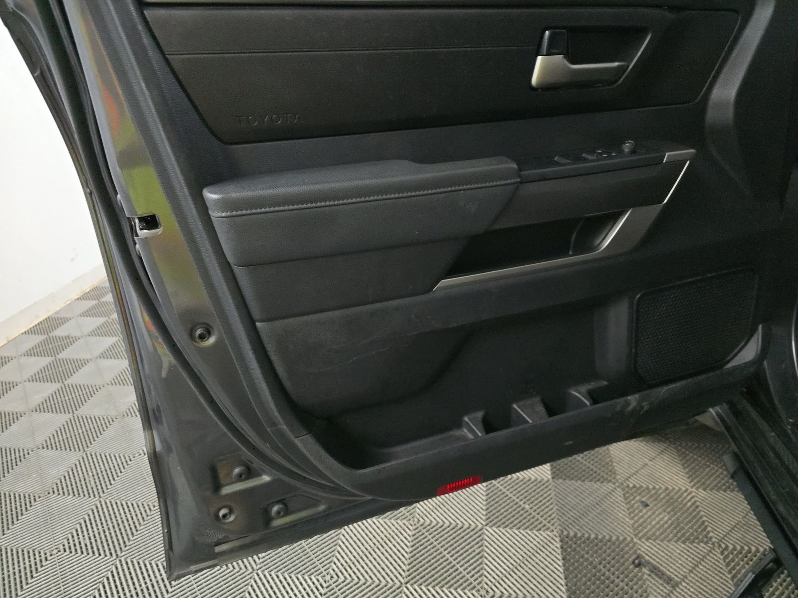 2023 Toyota Tundra SR5 AWD