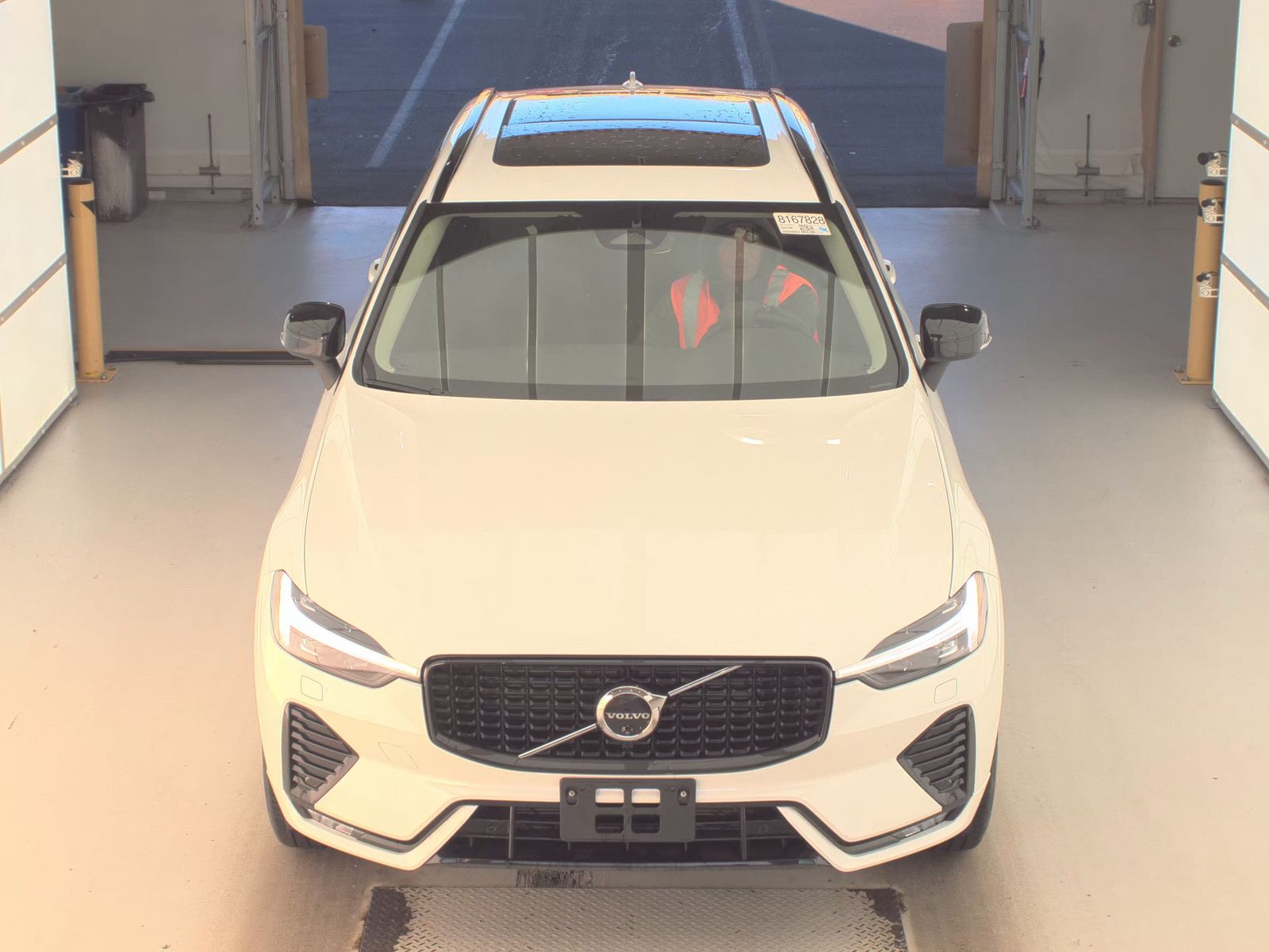 2025 Volvo XC60 B5 Plus AWD