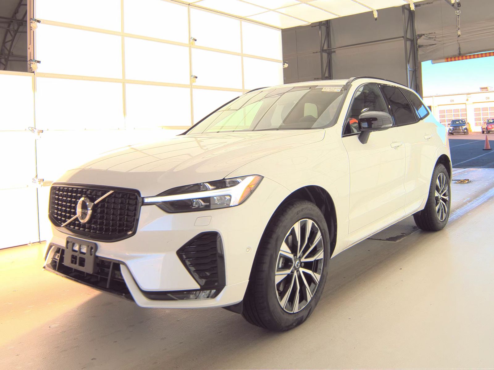 2025 Volvo XC60 B5 Plus AWD