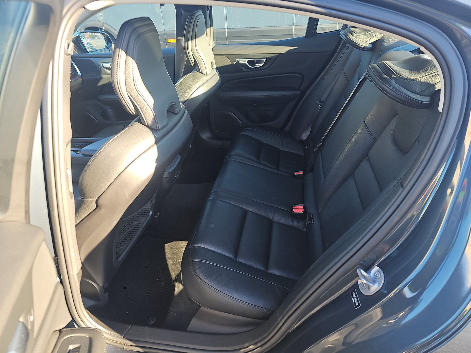 2024 Volvo S60 B5 Plus FWD