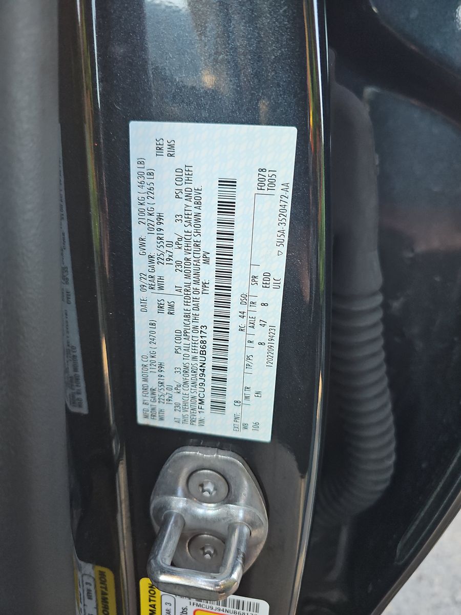 2022 Ford Escape Titanium AWD