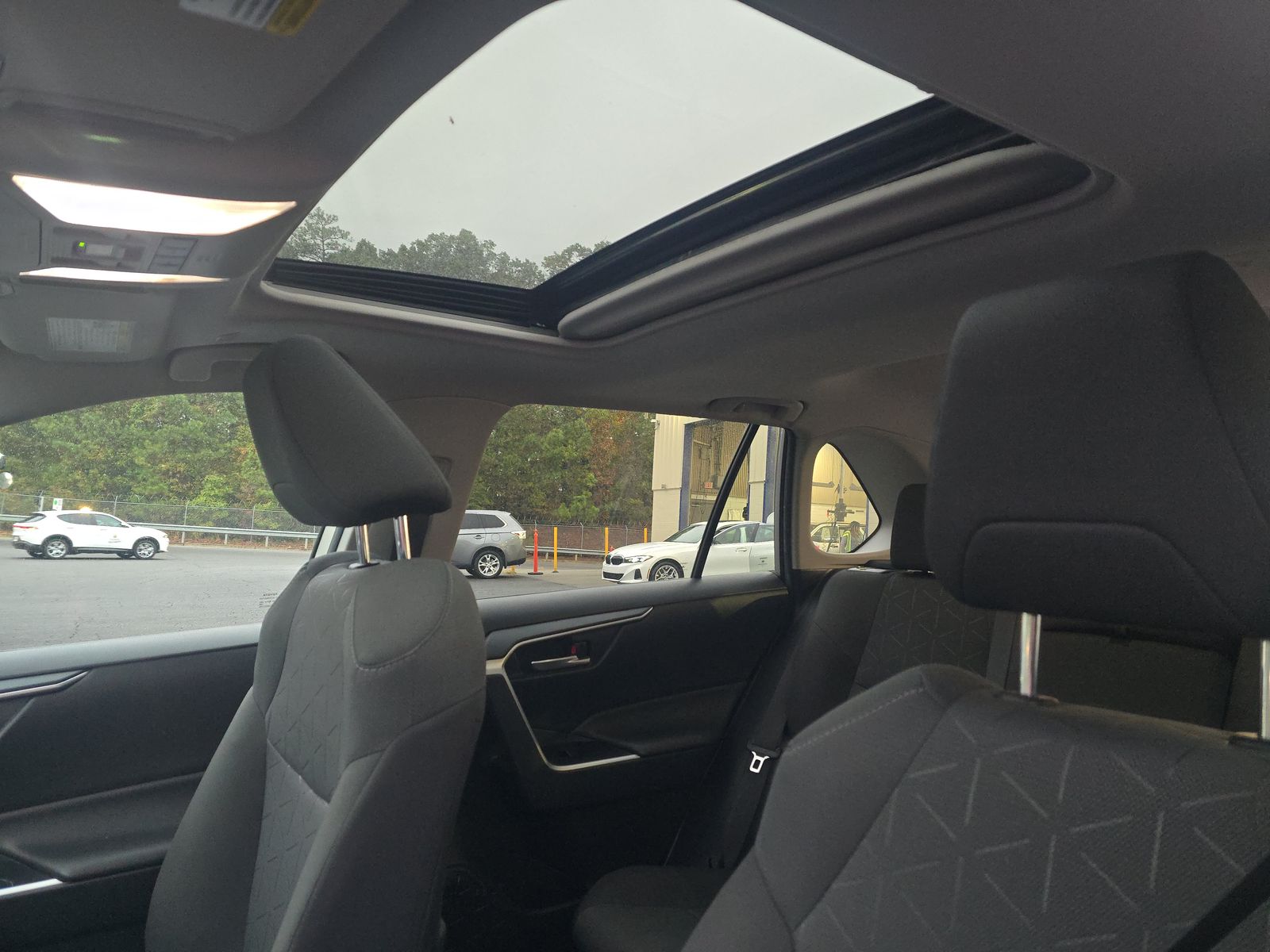 2023 Toyota RAV4 Hybrid XLE AWD