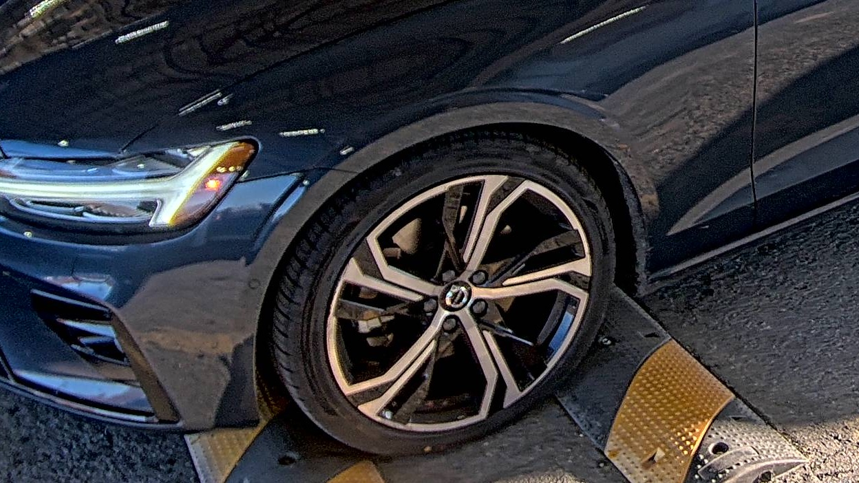 2024 Volvo S60 B5 Plus FWD